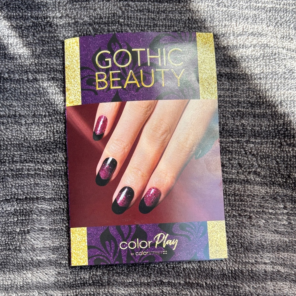 Color Street Gothic Beauty Nail Strips